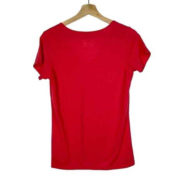 Under Armour Hot Pink Semi Fitted Burnout V-Neck Athletic T-Shirt S - Picture 2 of 4